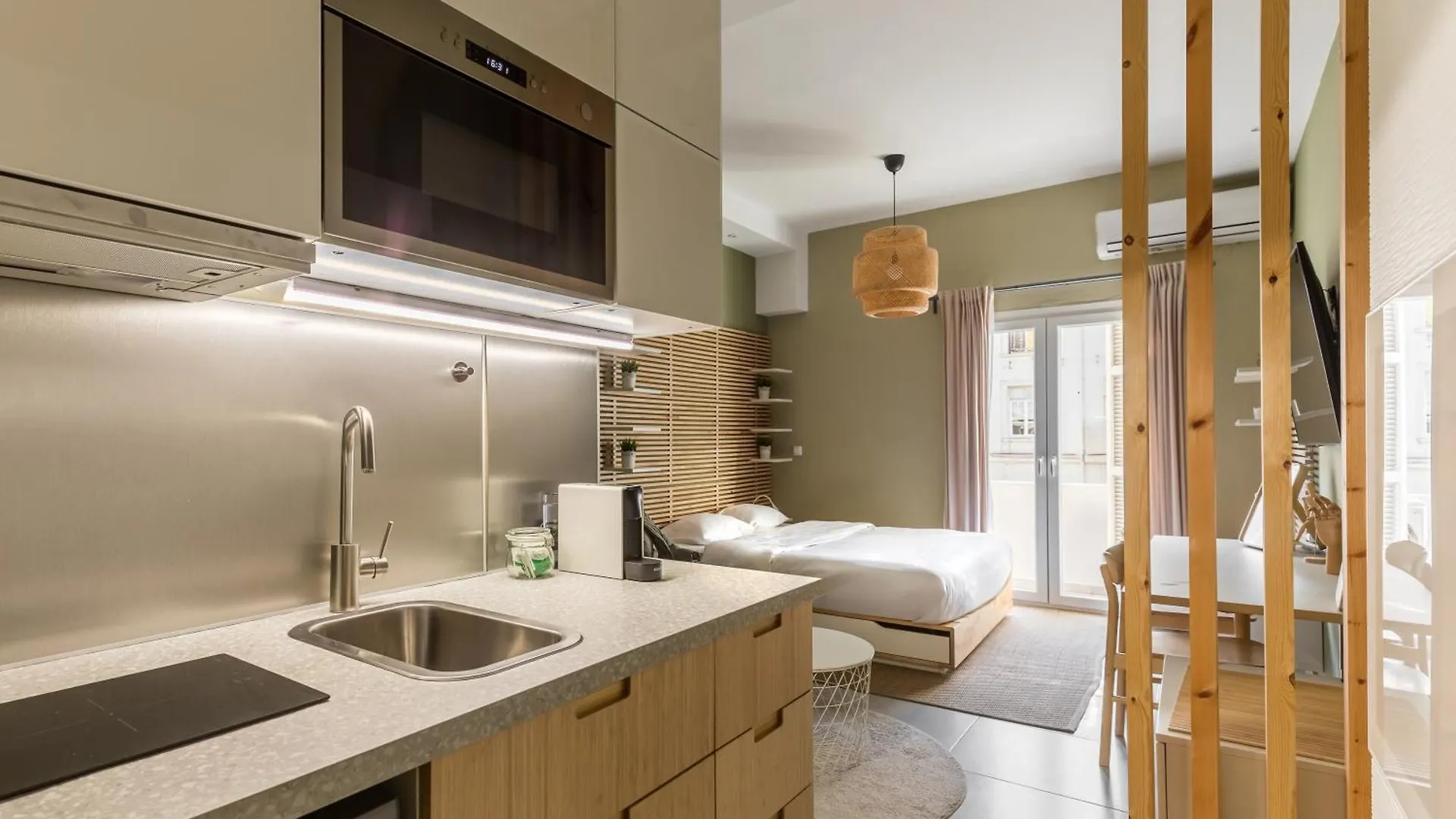 Olive Tree By Halu!, Suite In Aristotelous Square Thessaloniki 0*,  Greece