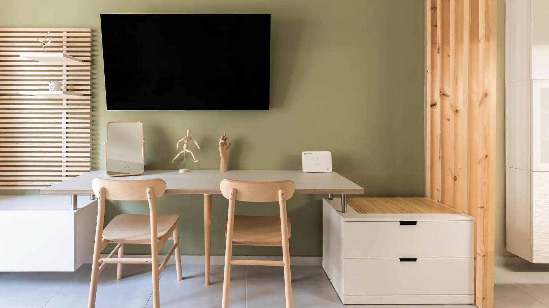 Olive Tree By Halu!, Suite In Aristotelous Square Thessaloniki Greece